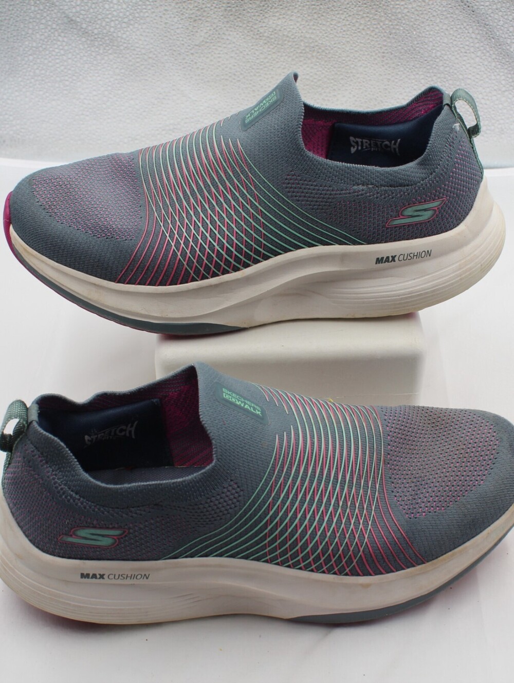 Skechers Go Walk Max Walker Sally Size 11 Women Slip On Sneaker Charcoal Pink Te